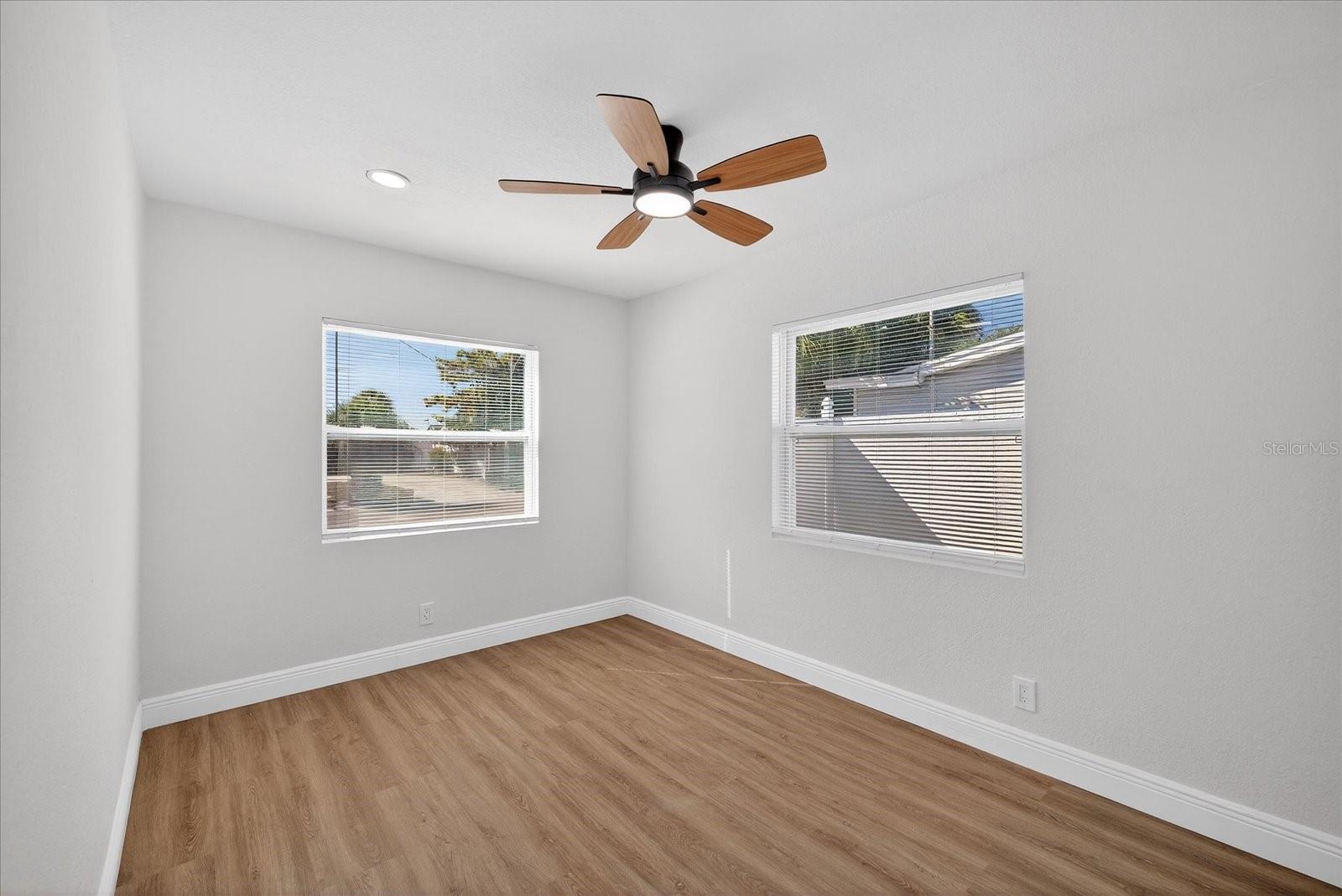 Image 31 of 69 For 10709 Dowry Avenue