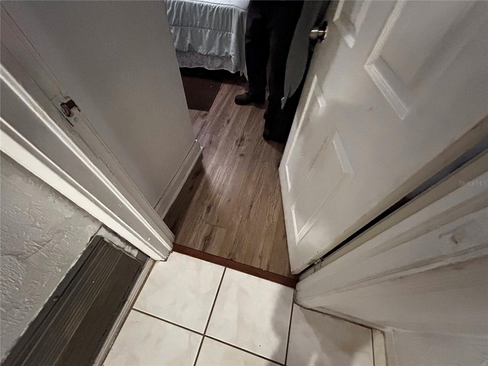 Image 12 of 54 For 415 Model Street