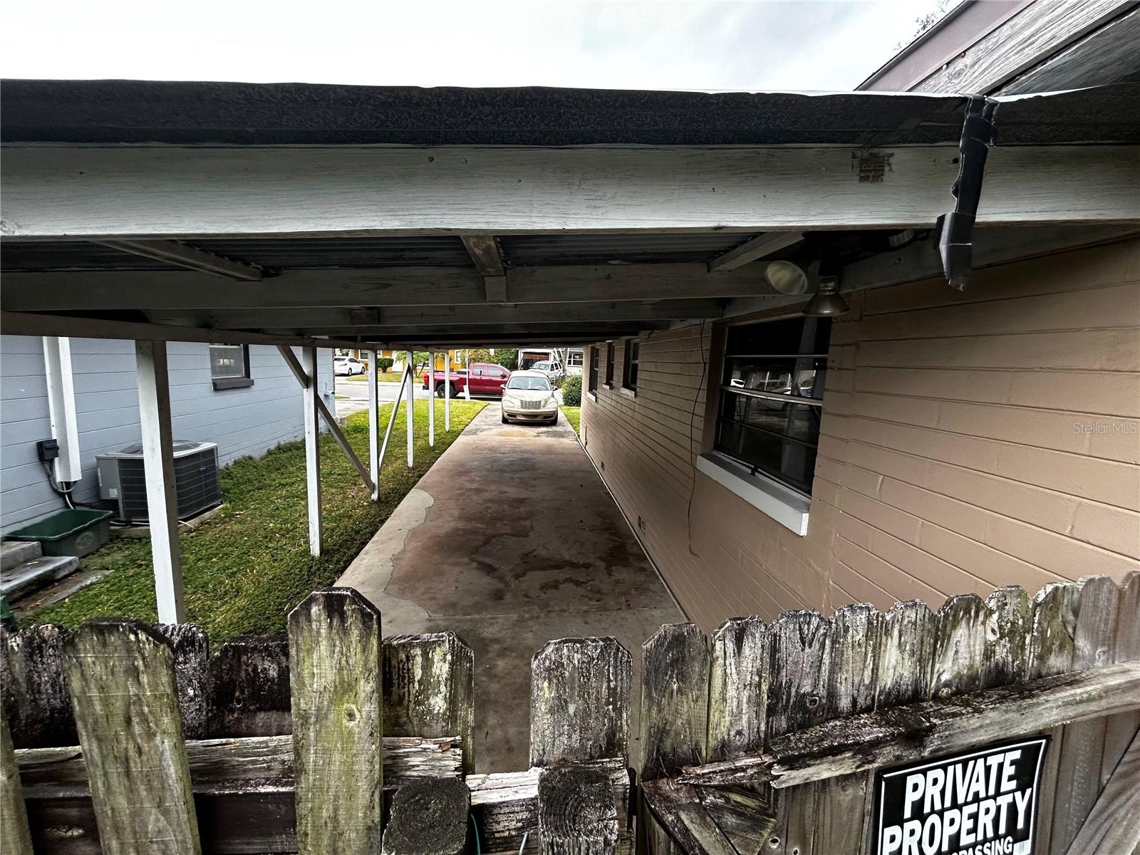 Image 17 of 54 For 415 Model Street