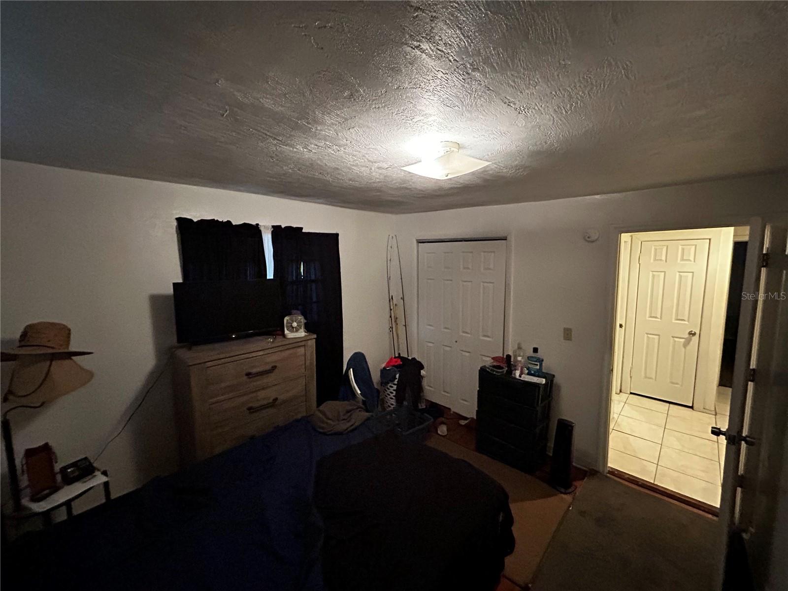 Image 22 of 54 For 415 Model Street