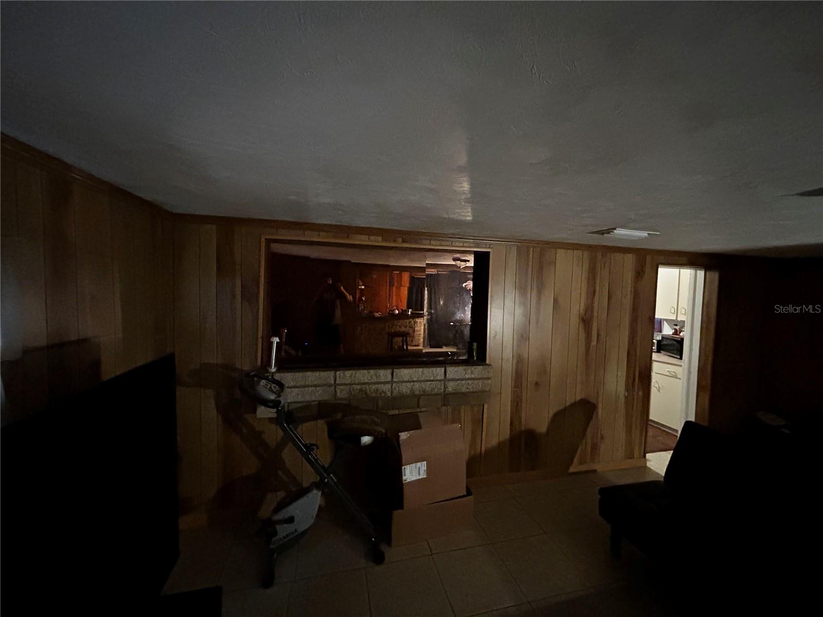 Image 29 of 54 For 415 Model Street