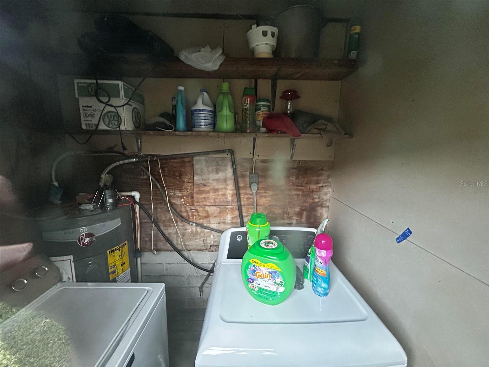 Image 31 of 54 For 415 Model Street