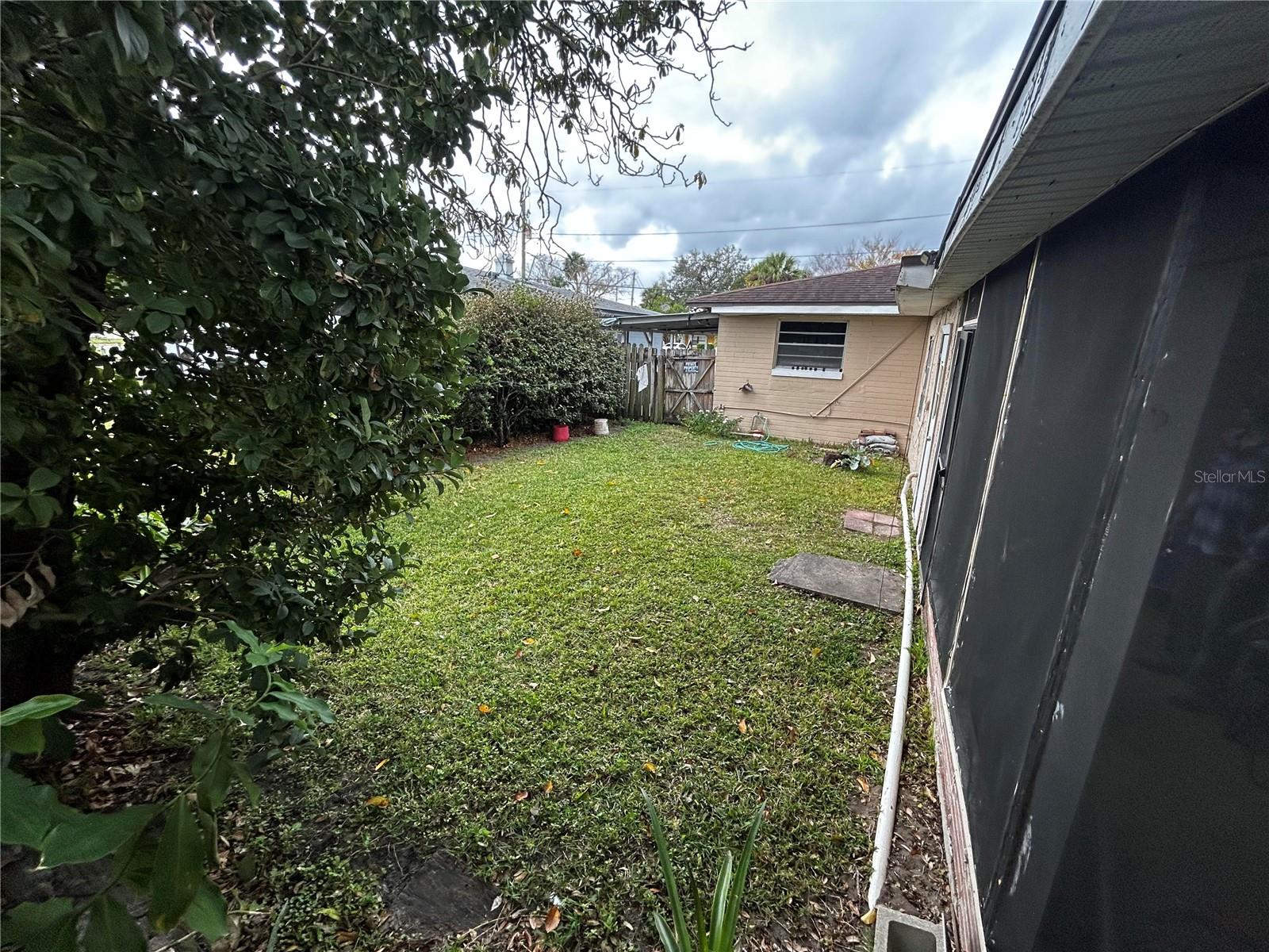 Image 39 of 54 For 415 Model Street