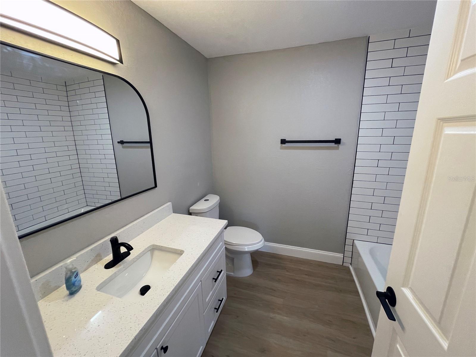 Image 5 of 13 For 4326 Clark Avenue