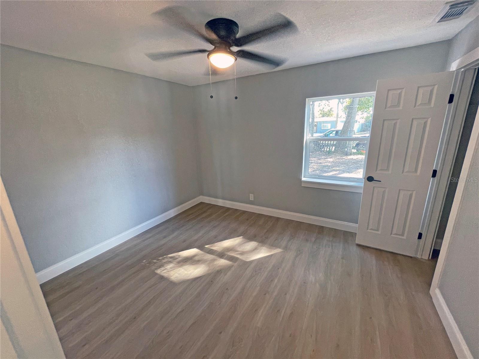 Image 6 of 13 For 4326 Clark Avenue