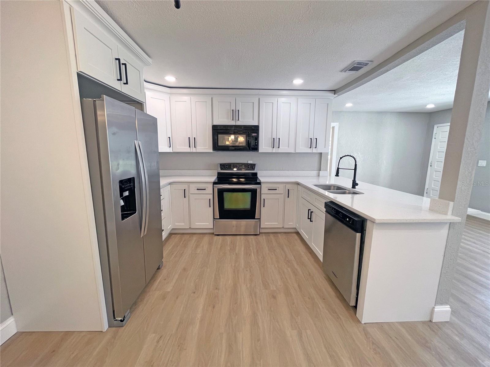 Image 9 of 13 For 4326 Clark Avenue