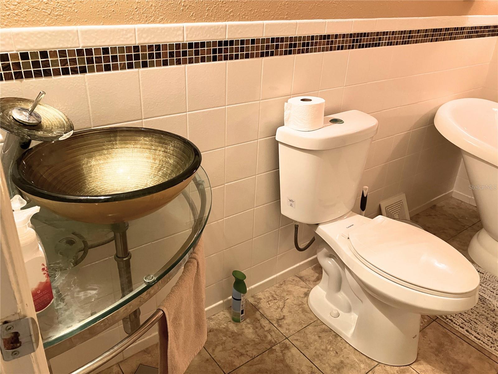 Image 17 of 38 For 2015 Vista Del Sol Circle 108