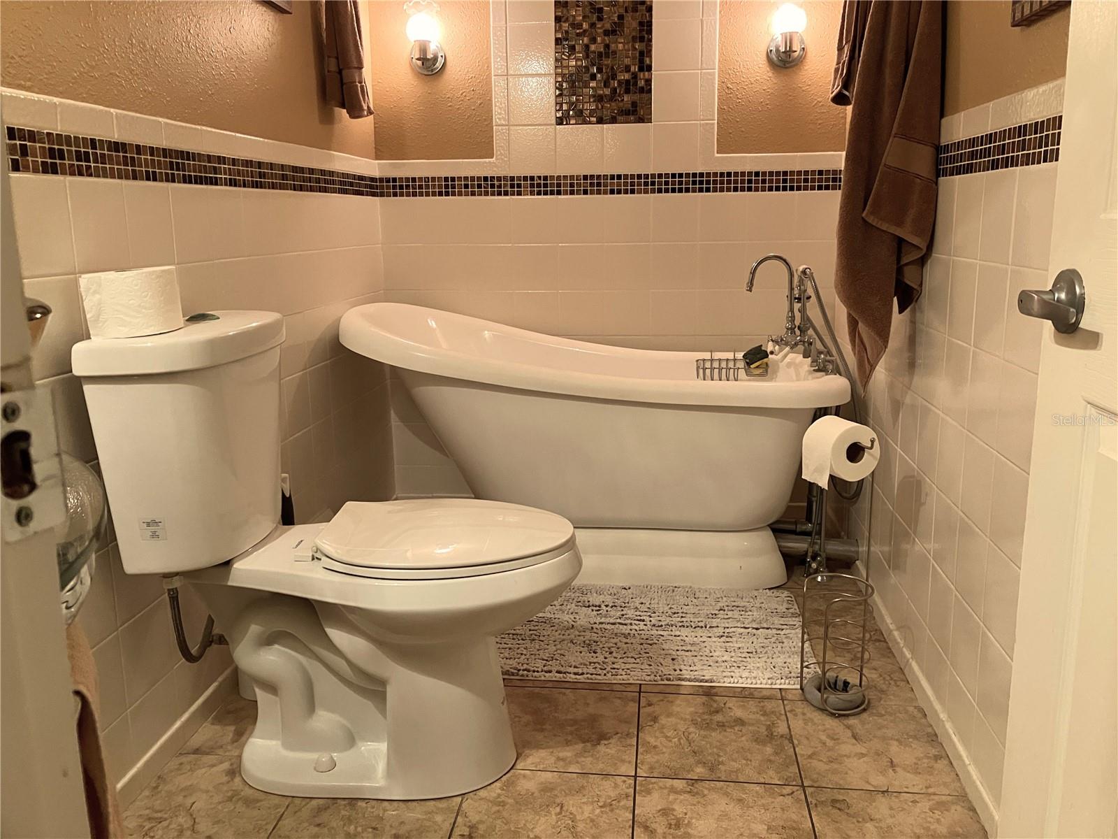 Image 18 of 38 For 2015 Vista Del Sol Circle 108