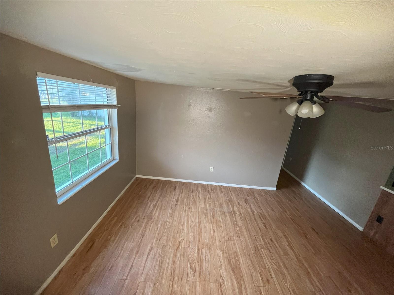 Image 10 of 15 For 1534 Goodyear Avenue