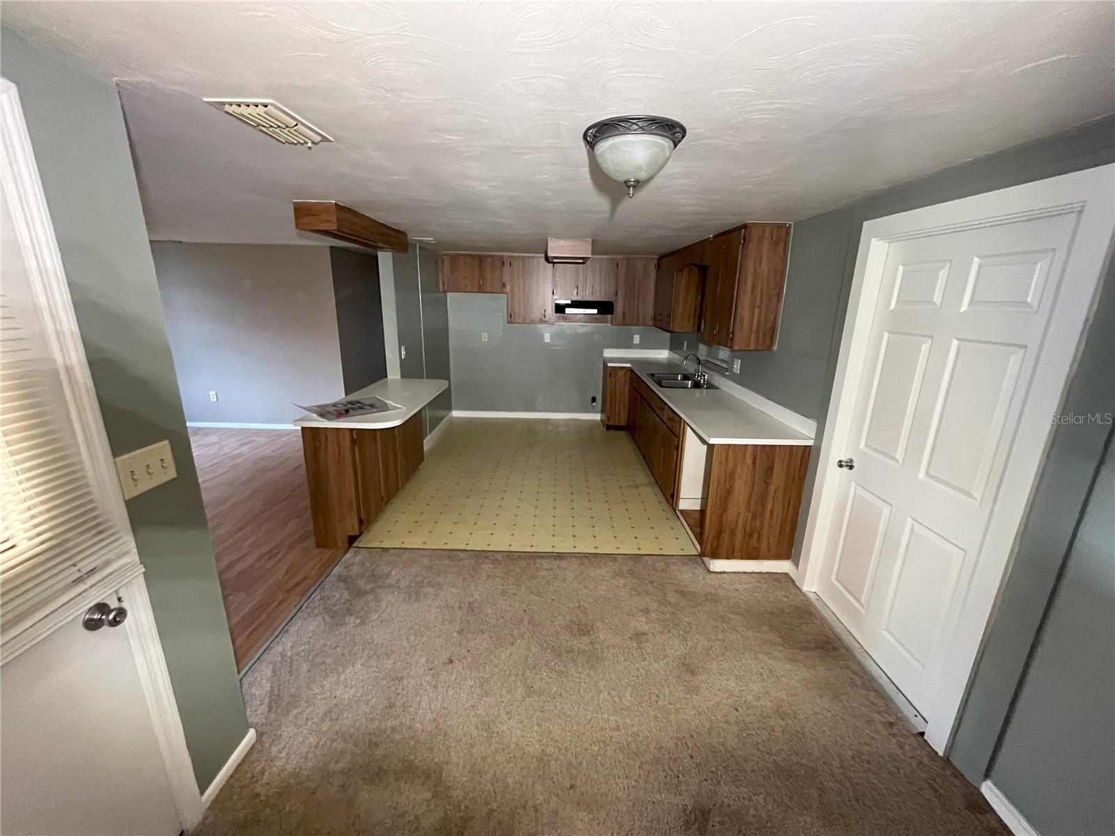 Image 7 of 15 For 1534 Goodyear Avenue