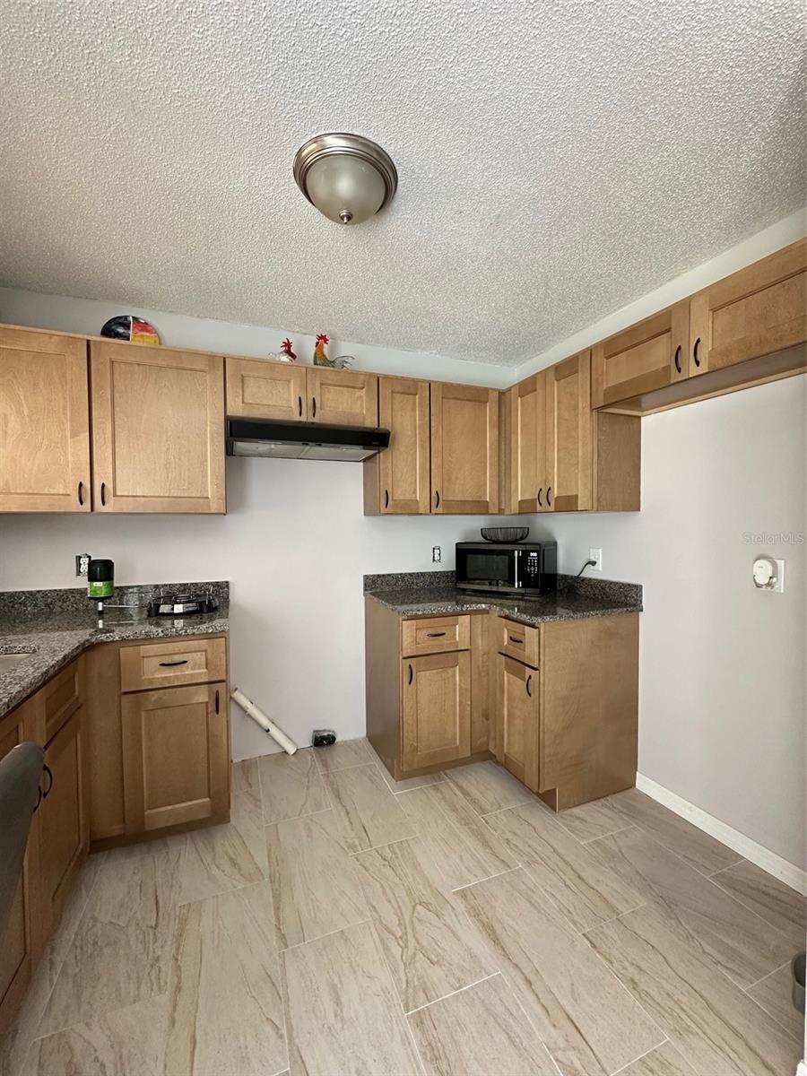 Listing photo id 11 for 3440 Olive Avenue