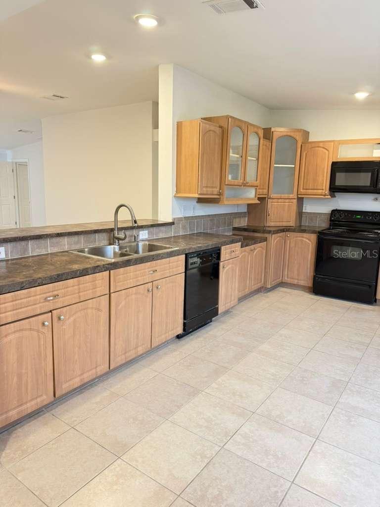 Image 2 of 8 For 3105 Sunrise Trail