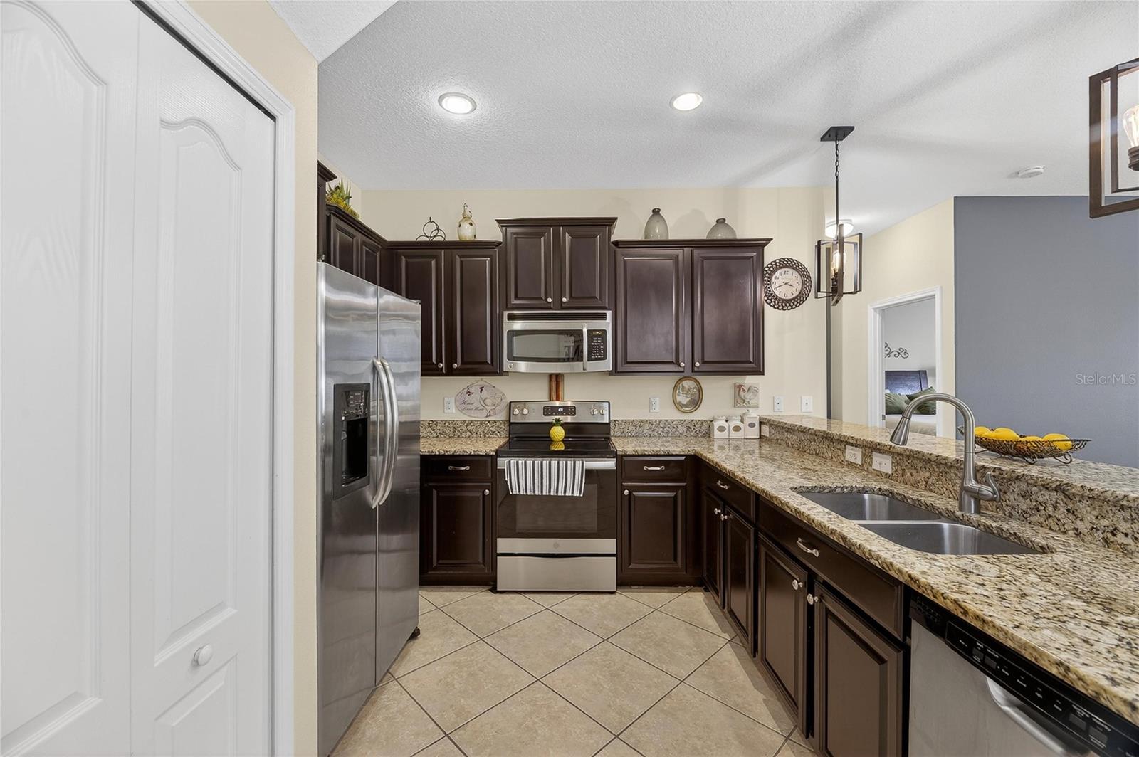 Listing photo id 1 for 20041 Satin Leaf Avenue