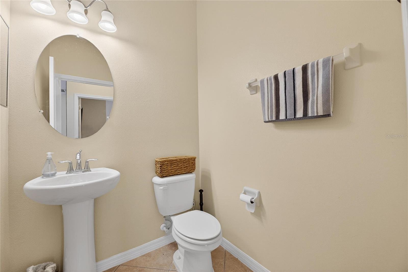 Listing photo id 7 for 20041 Satin Leaf Avenue