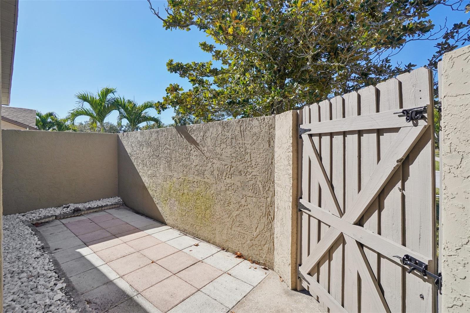 Image 15 of 61 For 679 Bonnie Boulevard