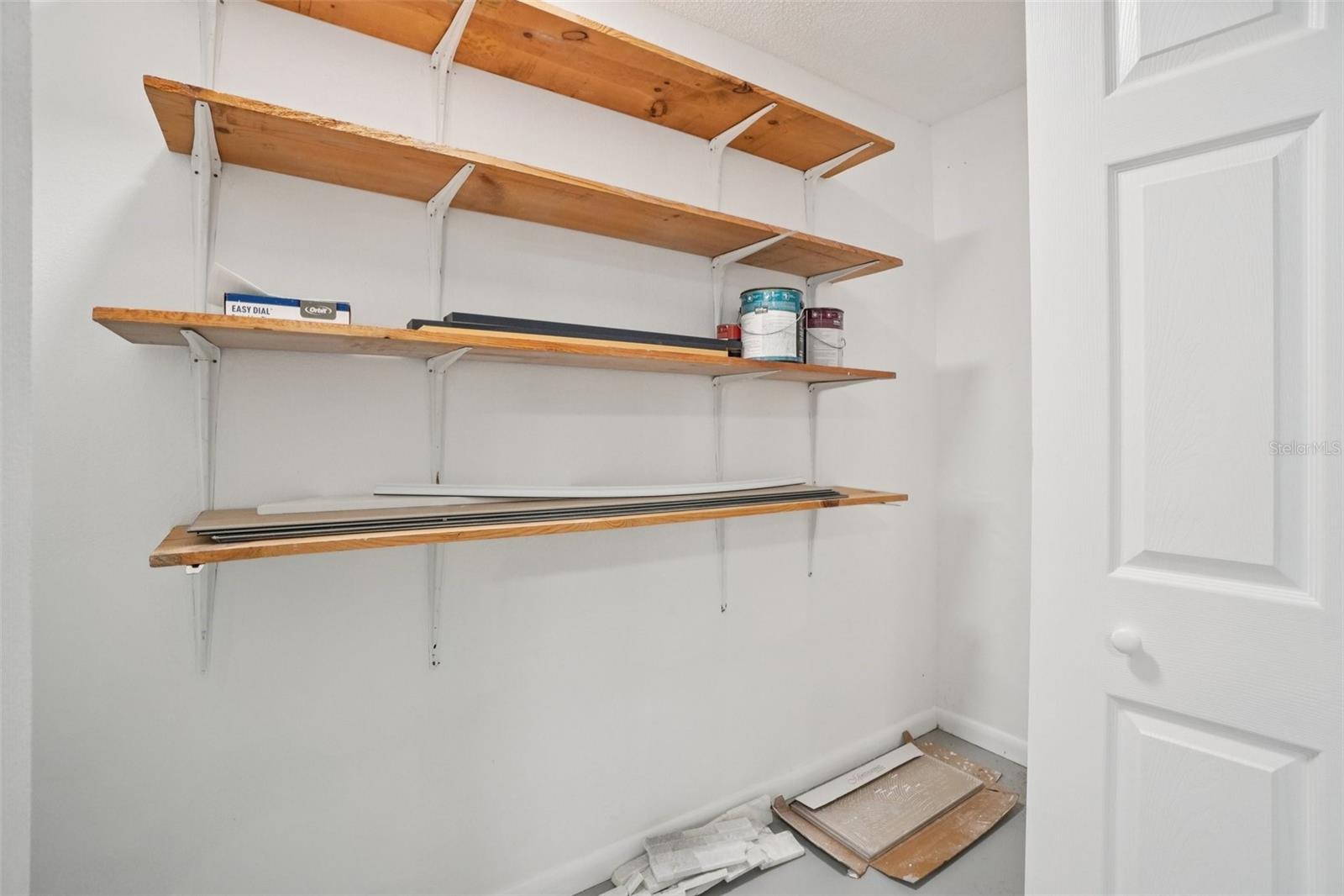 Image 17 of 61 For 679 Bonnie Boulevard