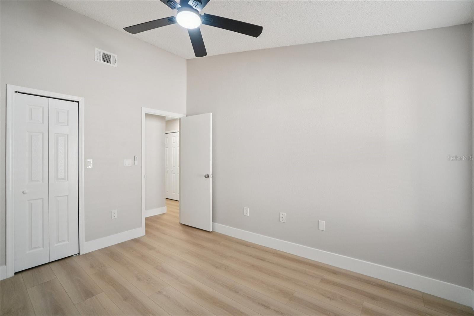 Image 28 of 61 For 679 Bonnie Boulevard