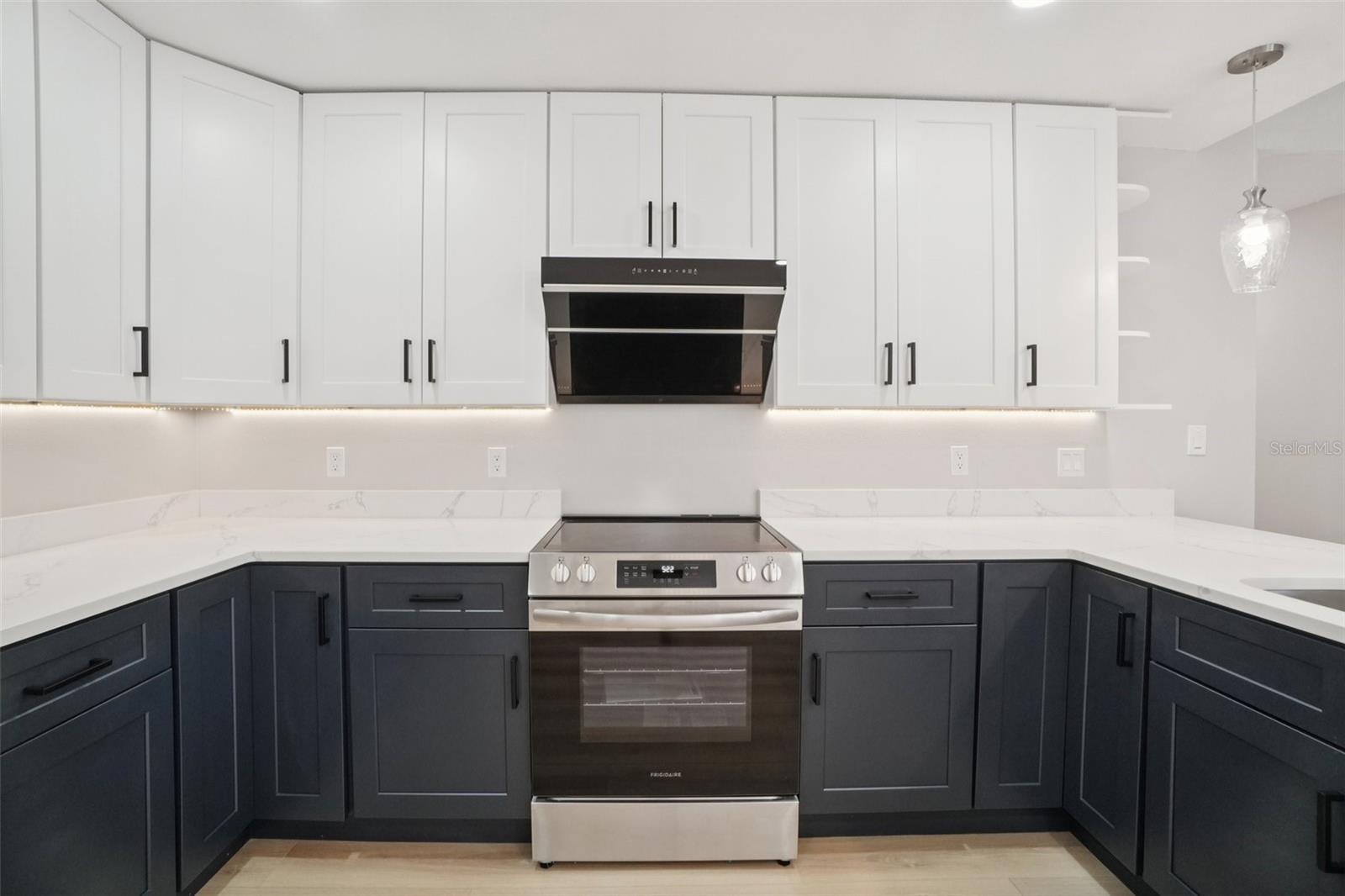 Image 43 of 61 For 679 Bonnie Boulevard