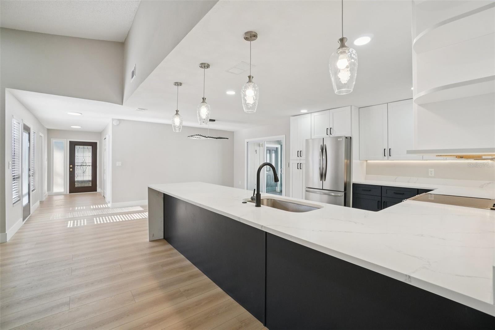 Image 45 of 61 For 679 Bonnie Boulevard