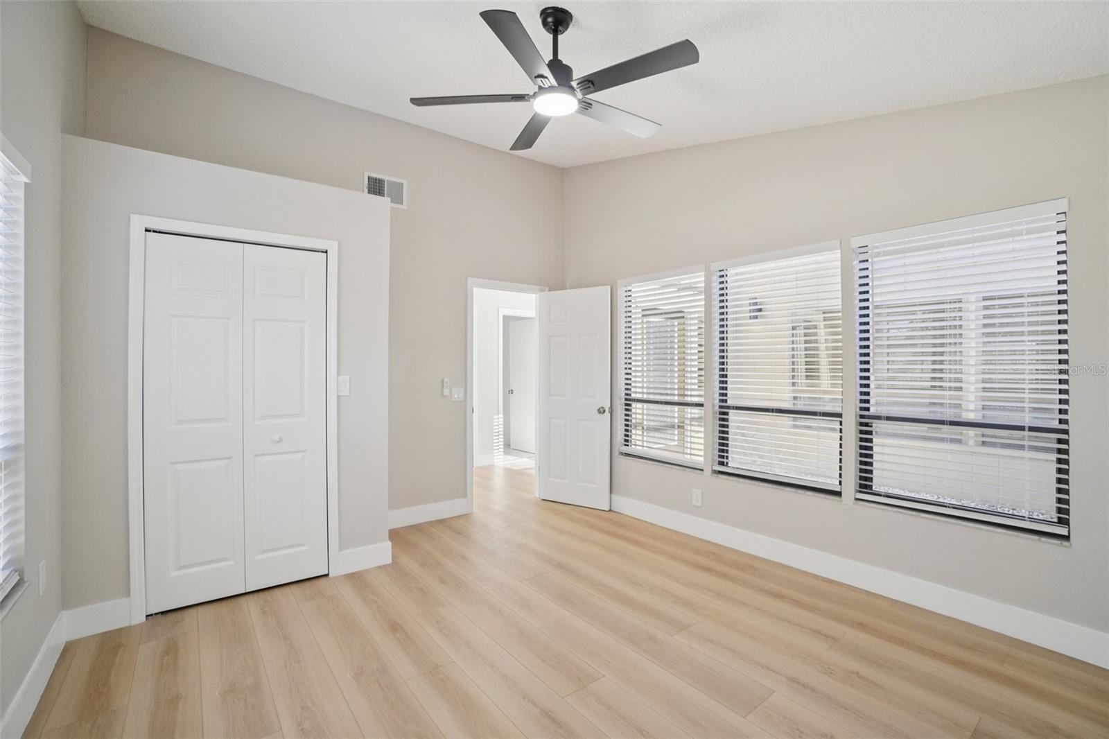 Image 47 of 61 For 679 Bonnie Boulevard