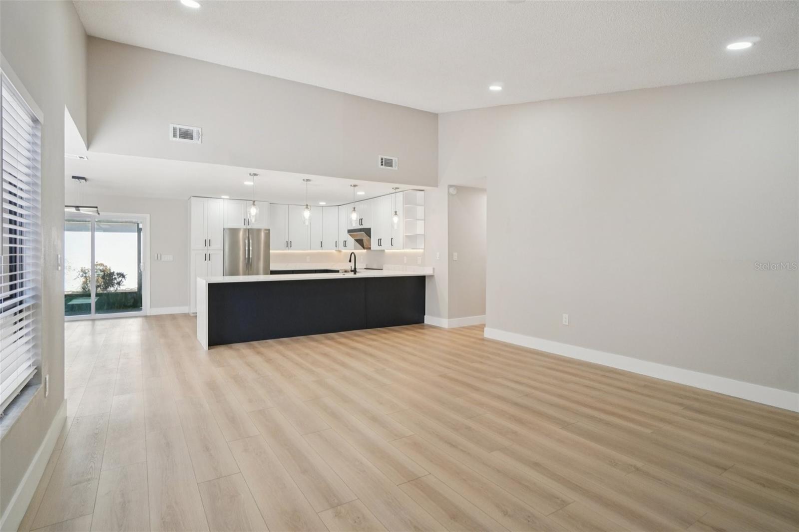 Image 59 of 61 For 679 Bonnie Boulevard