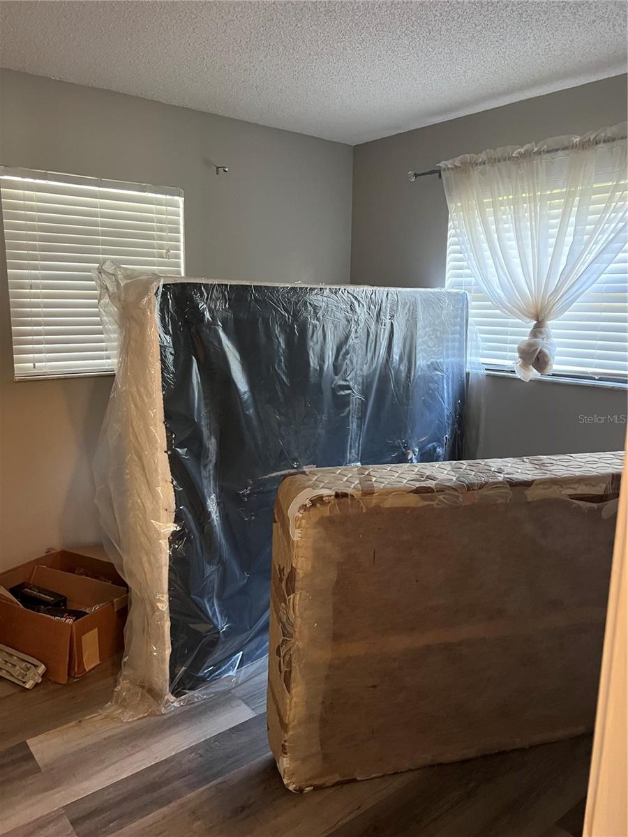 Listing photo id 22 for 2441 Dustin Circle