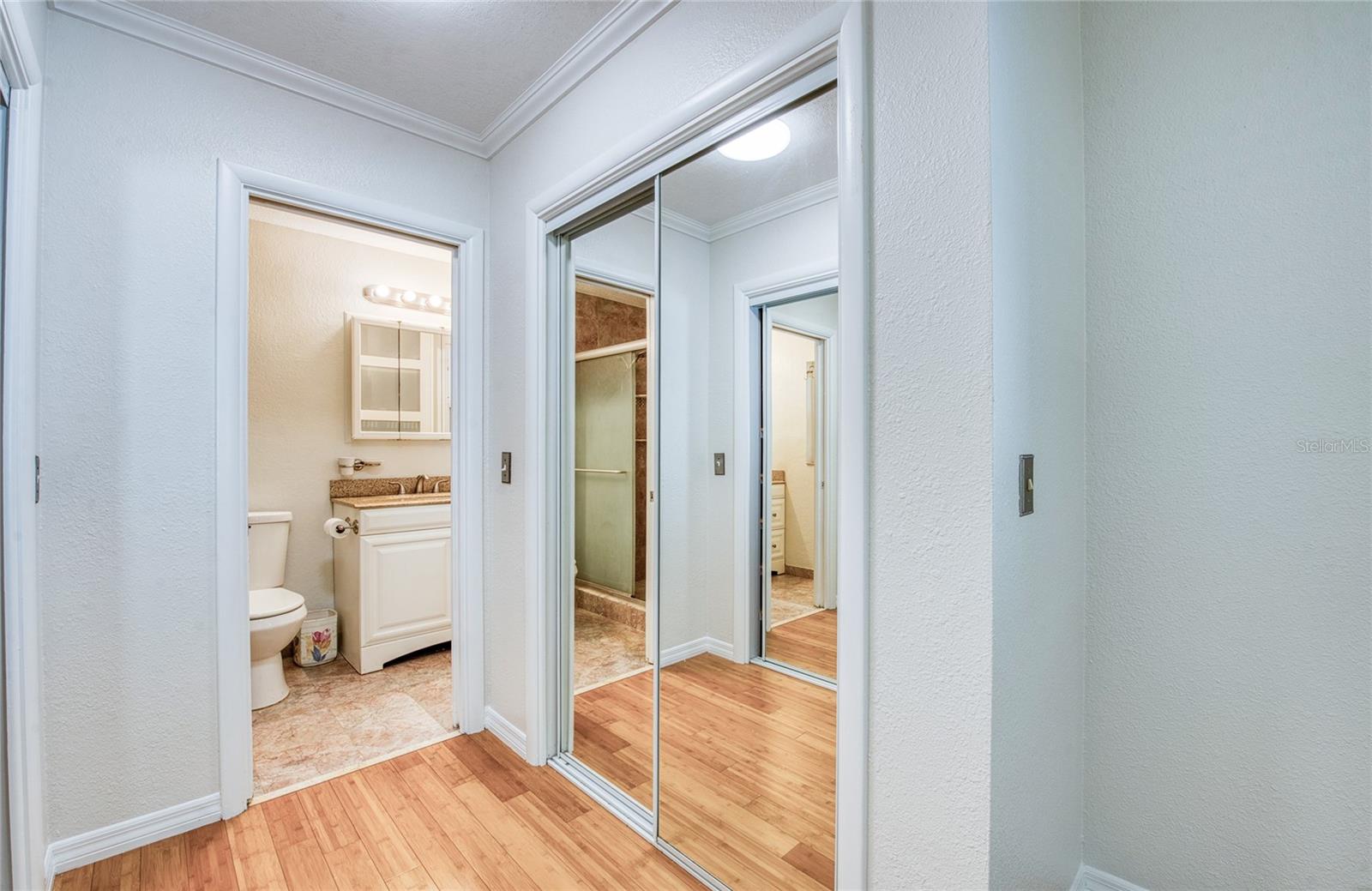 Image 19 of 48 For 1601 Idle Drive