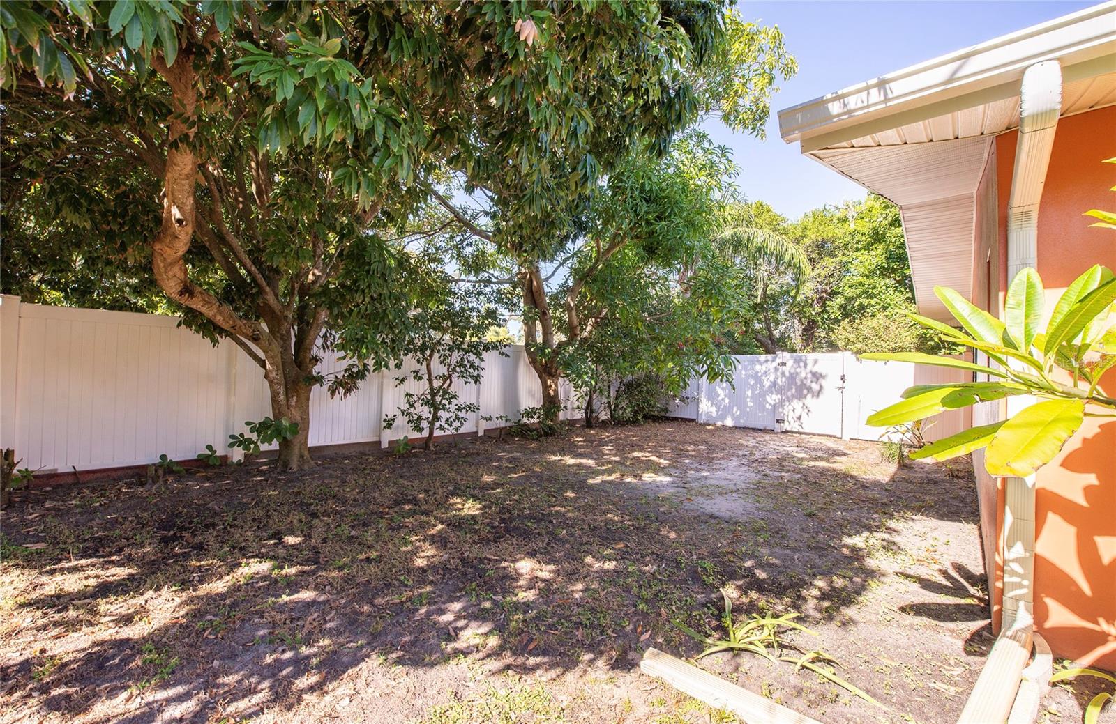 Image 35 of 48 For 1601 Idle Drive