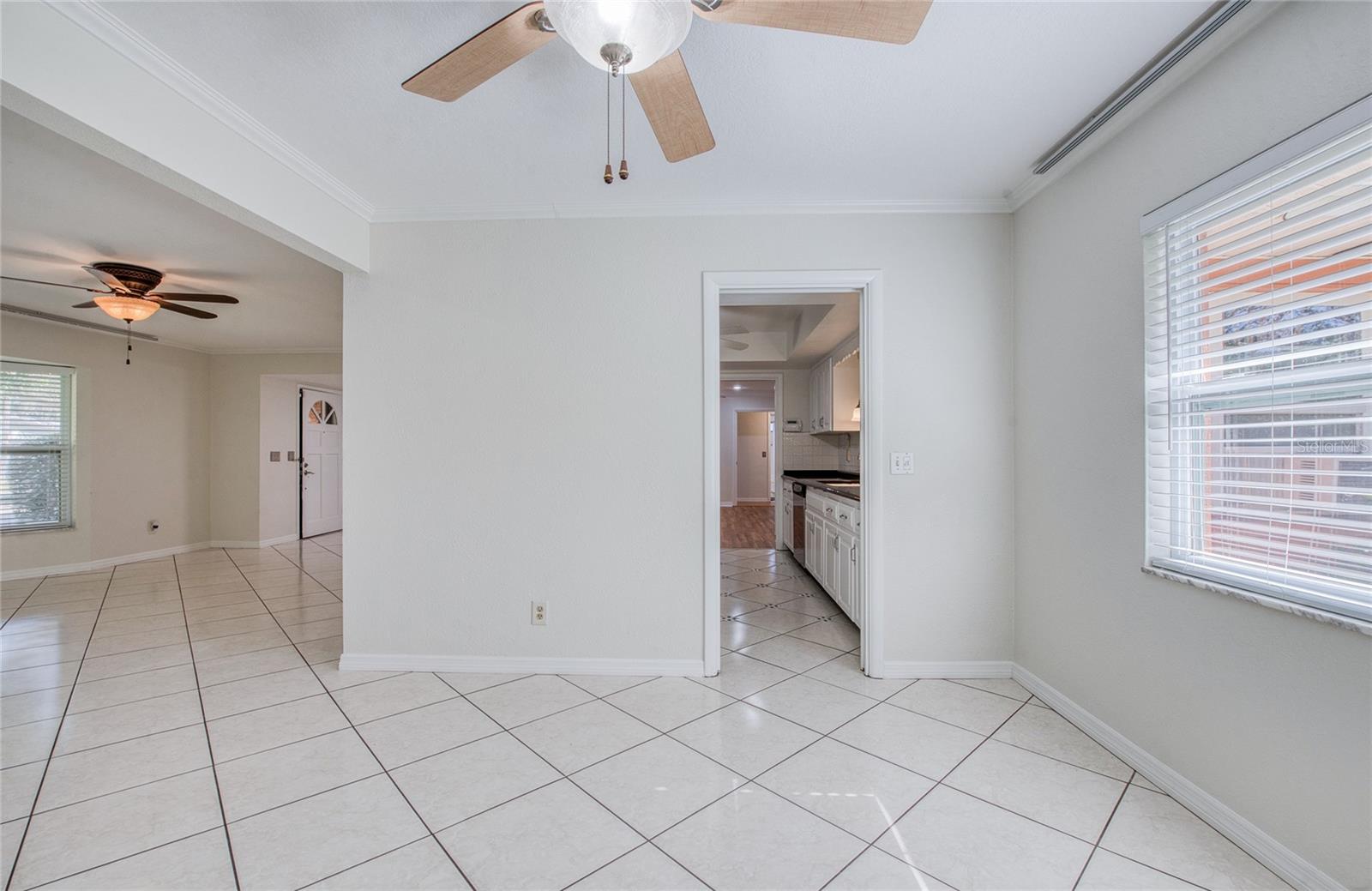 Image 7 of 48 For 1601 Idle Drive