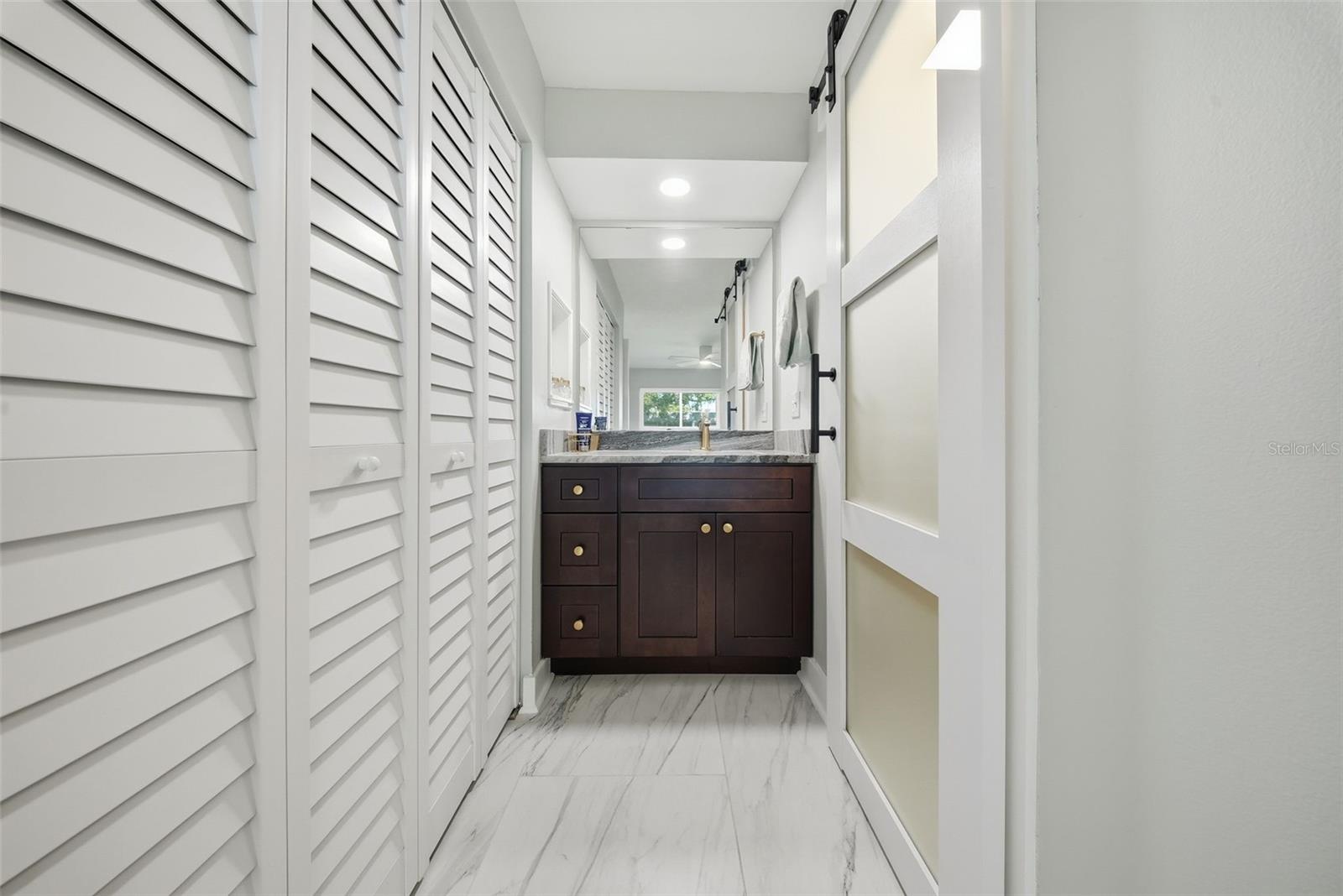 Image 20 of 54 For 4651 Lake Villa Drive