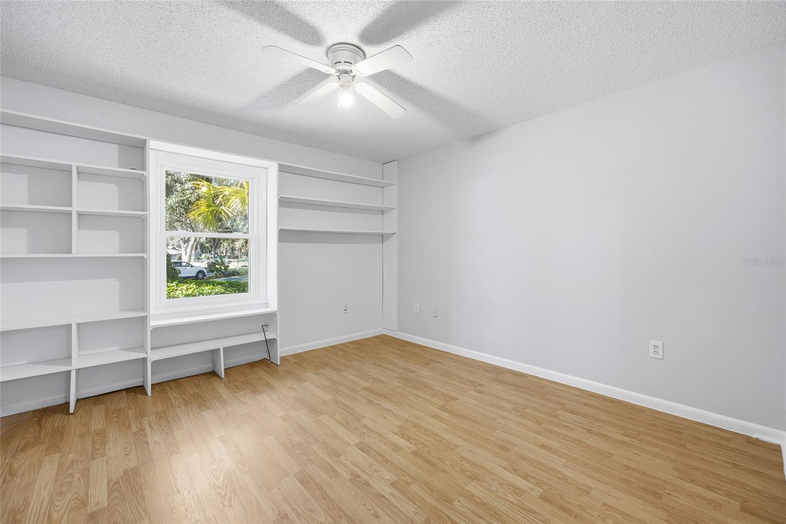 Image 22 of 39 For 5434 County Road 122n