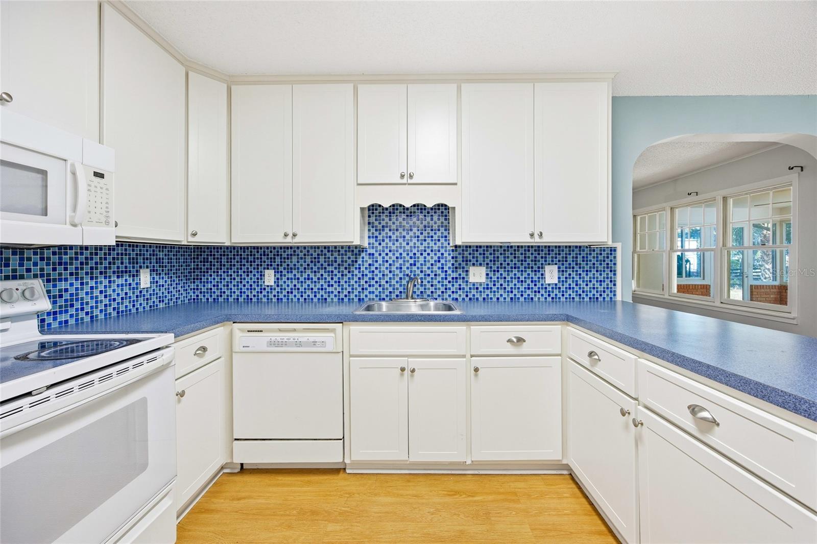 Image 5 of 39 For 5434 County Road 122n