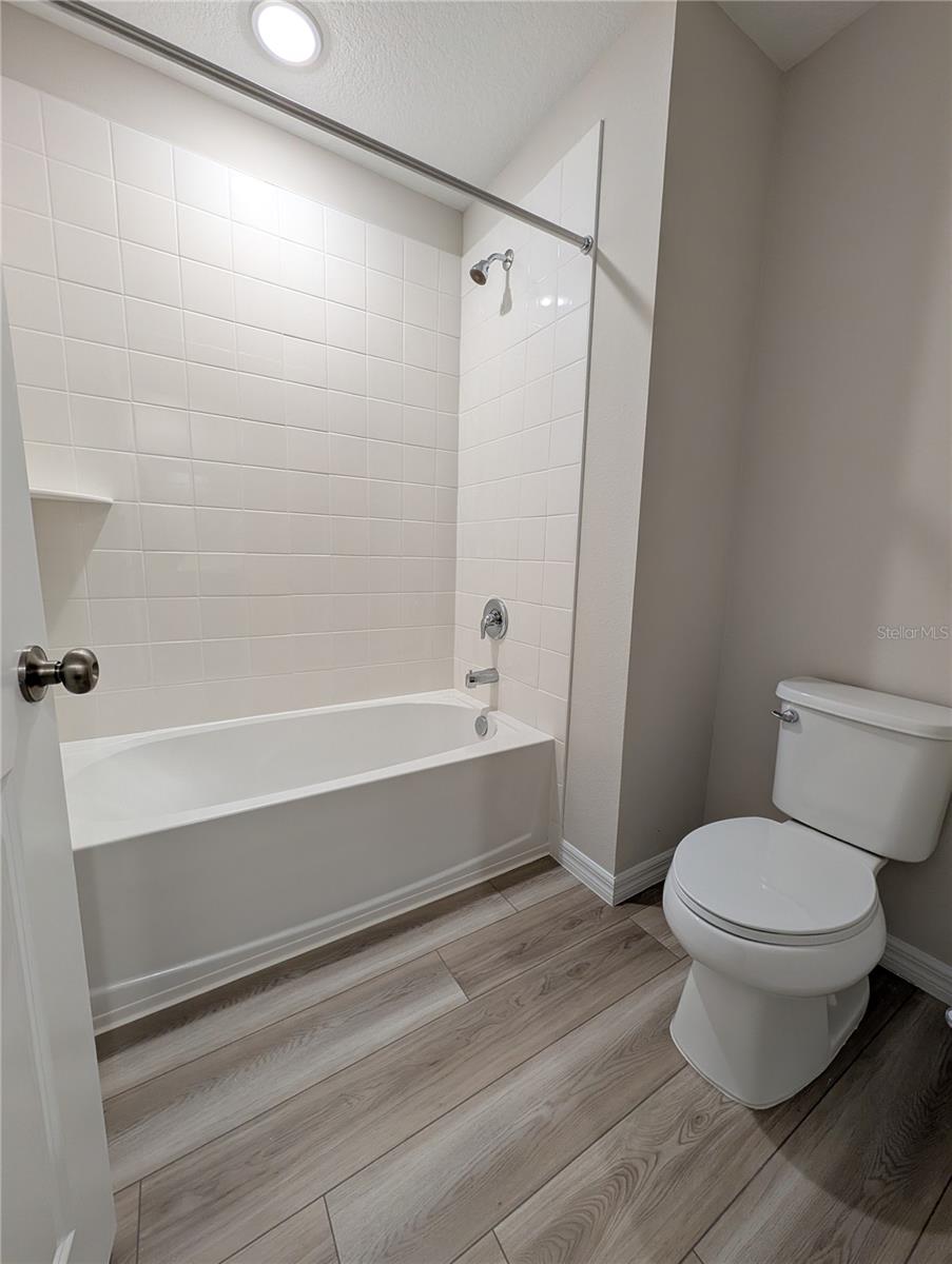 Image 21 of 27 For 36928 Sagemoor Drive