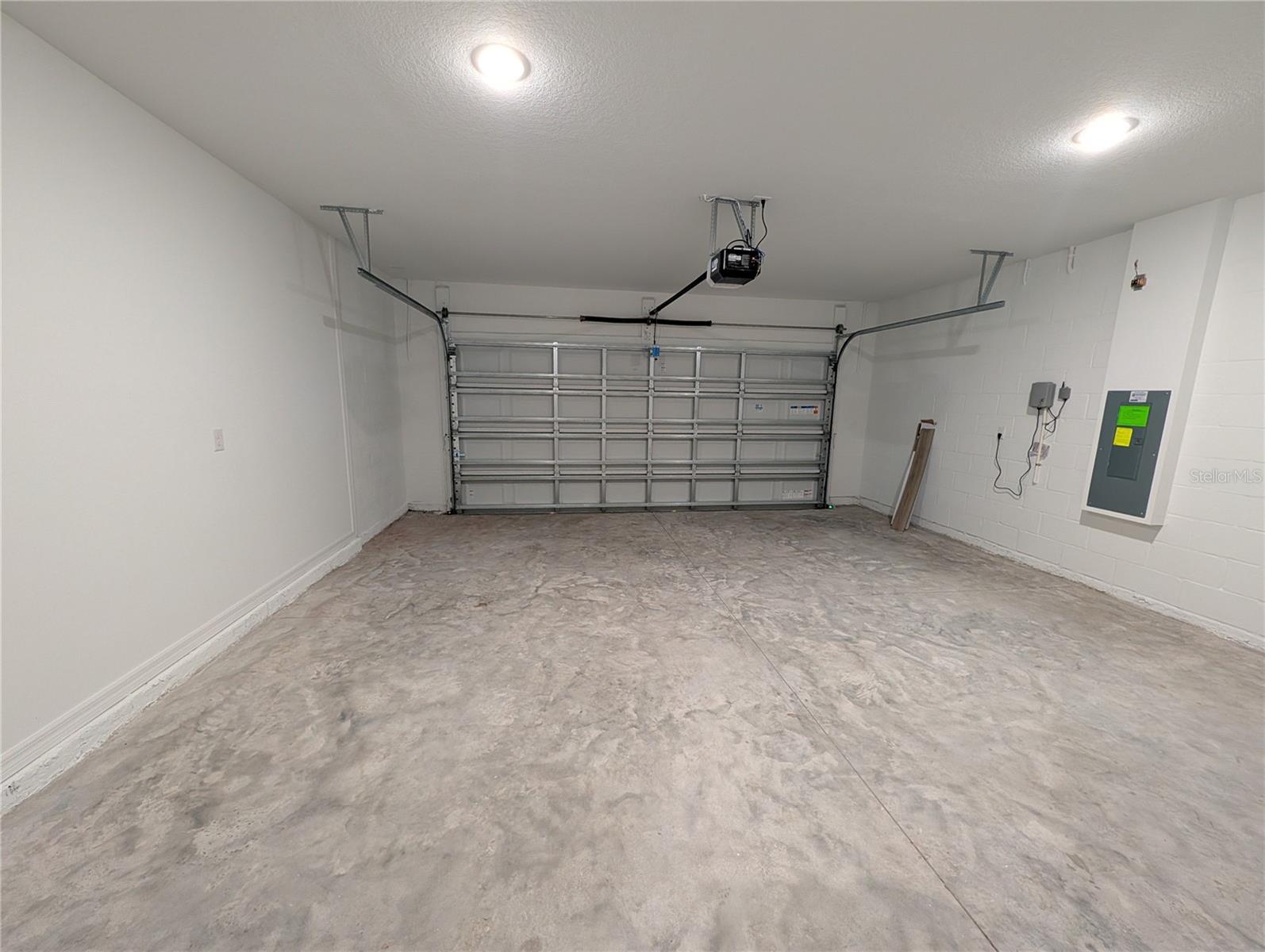 Image 26 of 27 For 36928 Sagemoor Drive