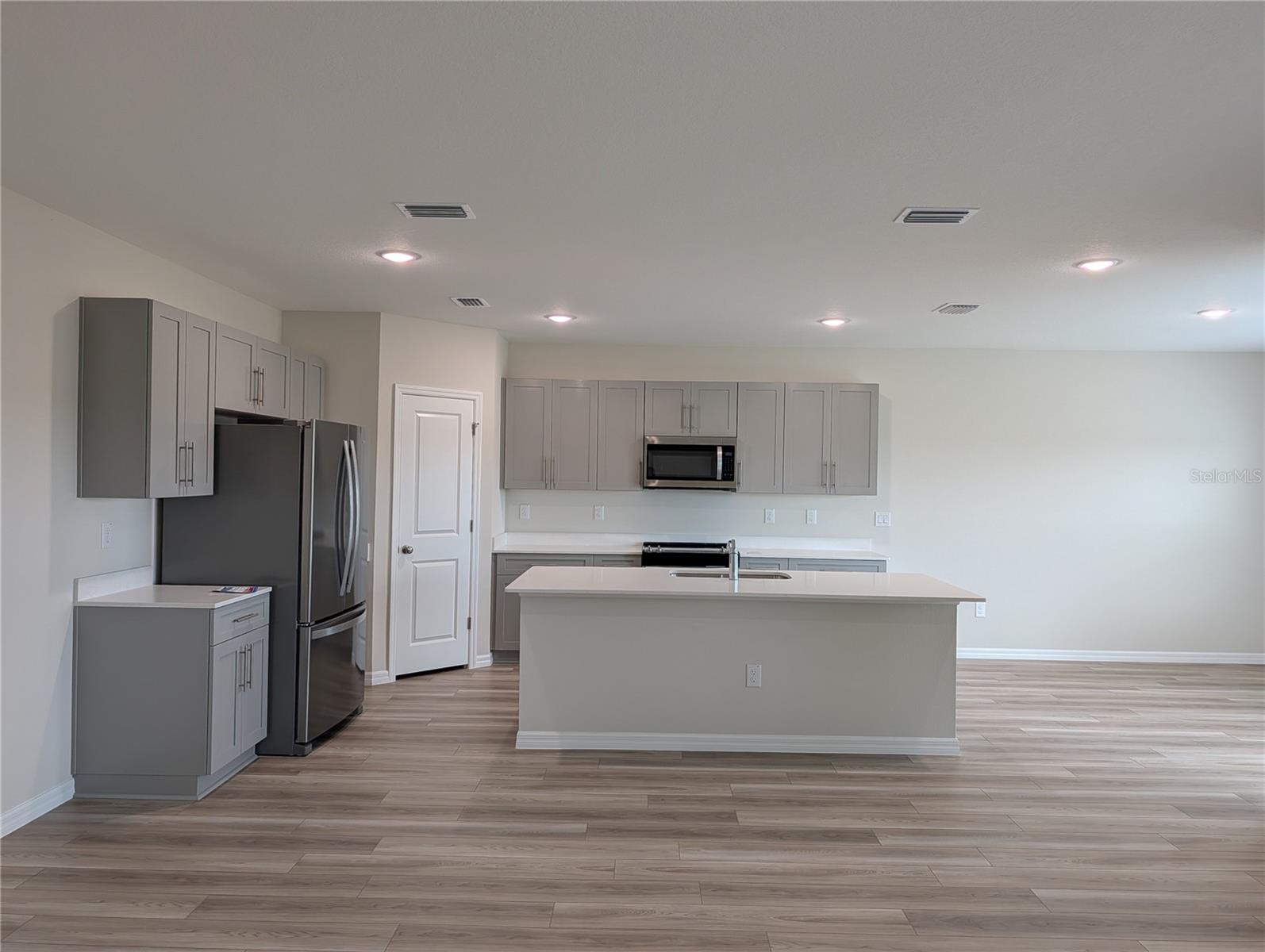 Image 5 of 27 For 36928 Sagemoor Drive