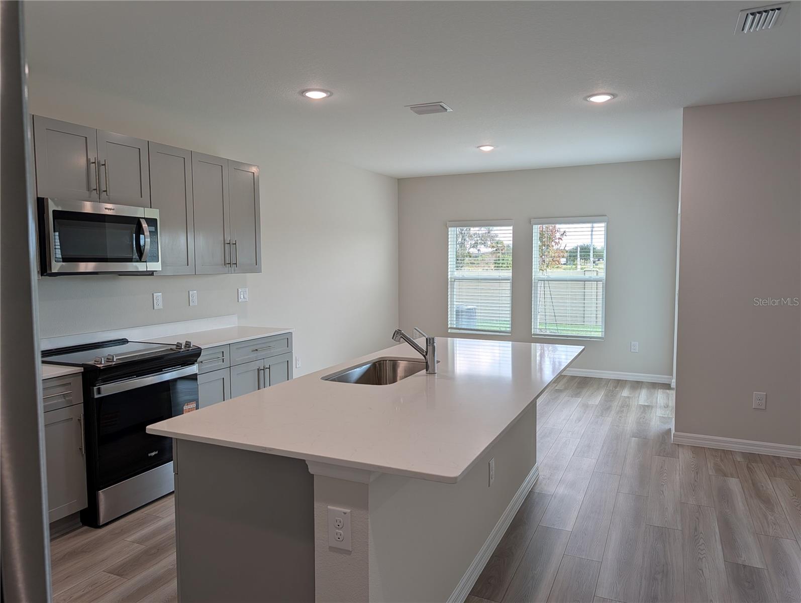 Image 6 of 27 For 36928 Sagemoor Drive