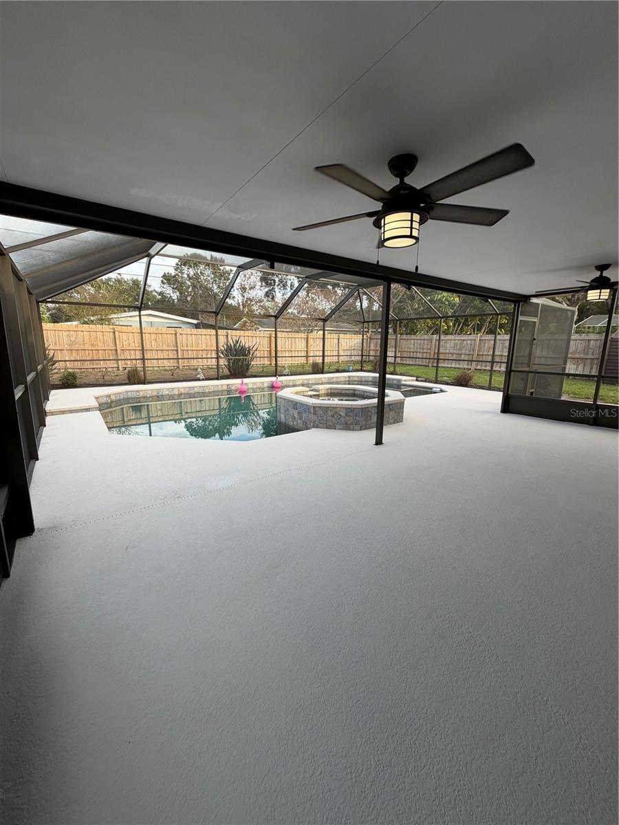 Image 43 of 65 For 87 Oakwood Drive