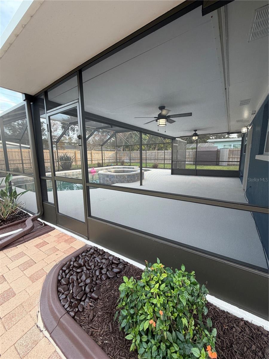 Image 45 of 65 For 87 Oakwood Drive