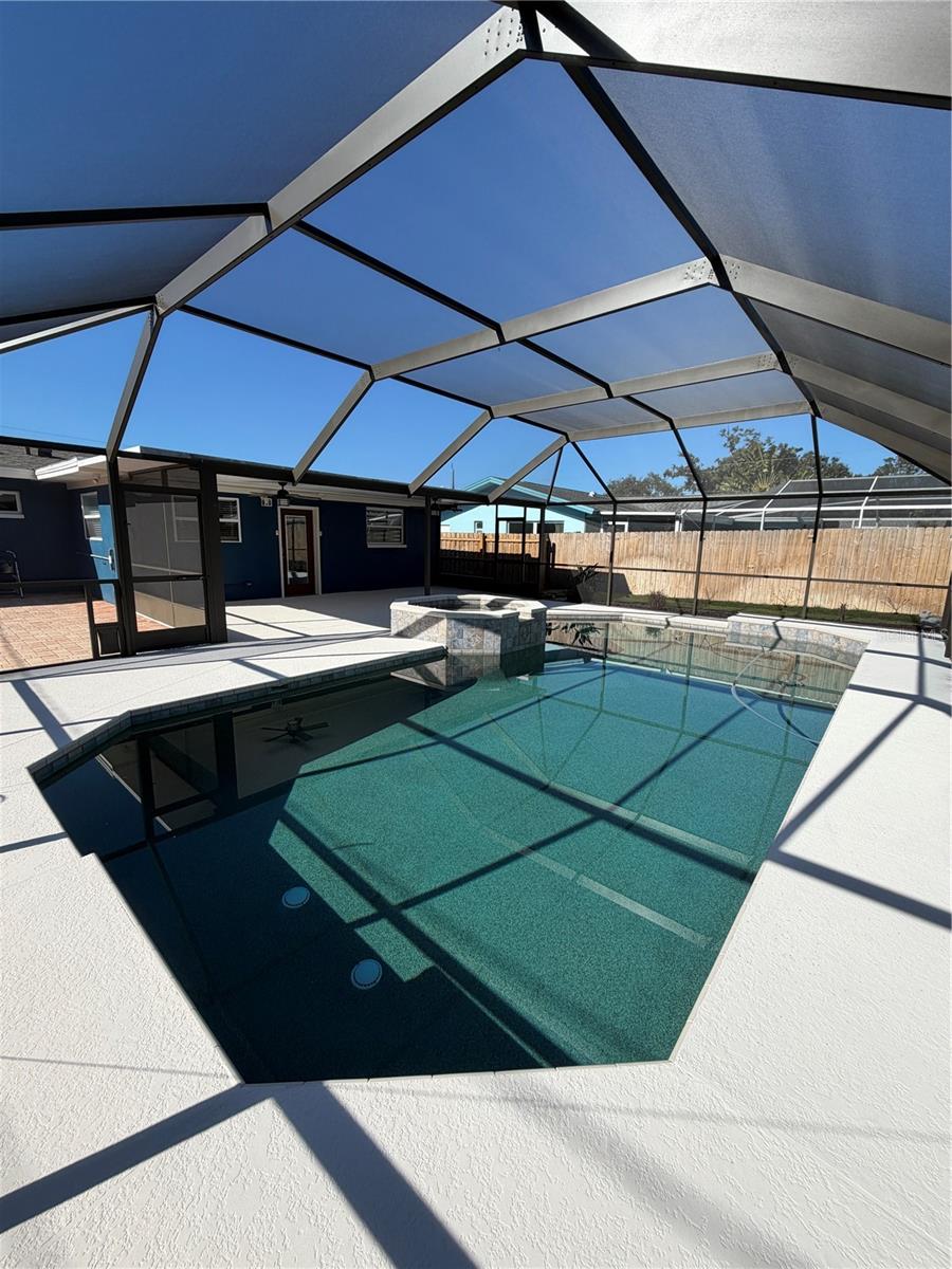 Image 46 of 65 For 87 Oakwood Drive