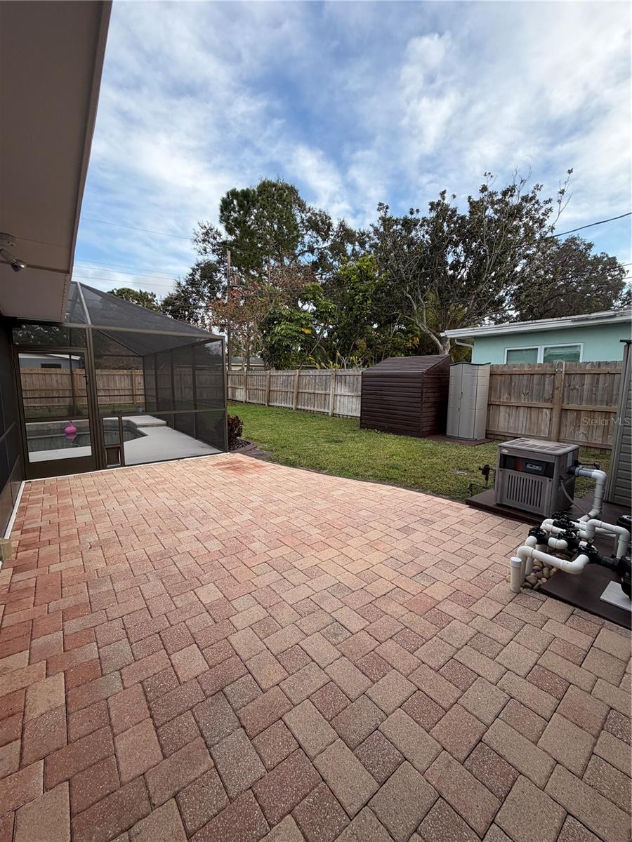 Image 47 of 65 For 87 Oakwood Drive