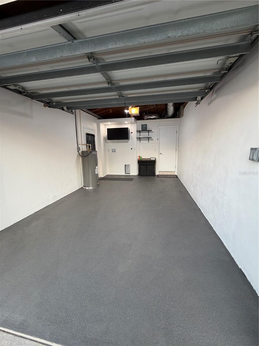 Image 54 of 65 For 87 Oakwood Drive