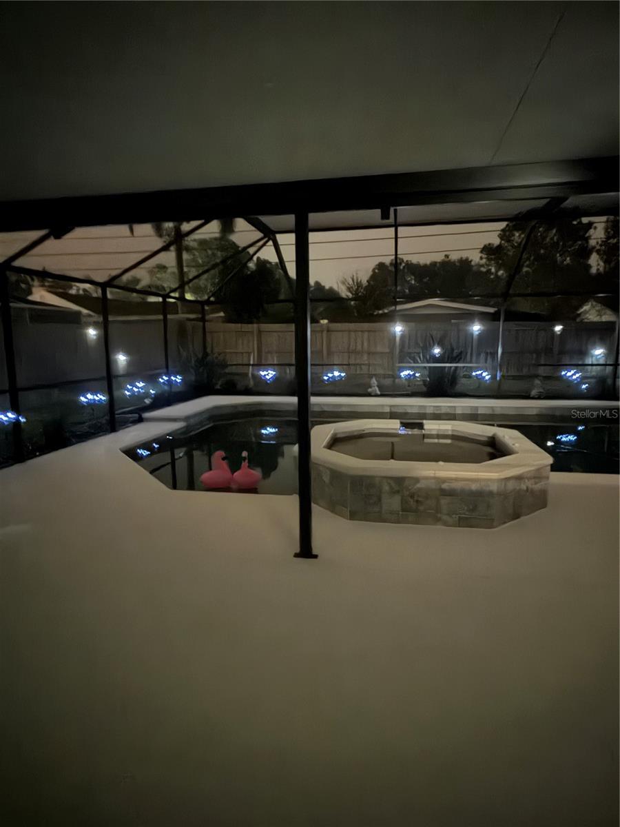 Image 60 of 65 For 87 Oakwood Drive