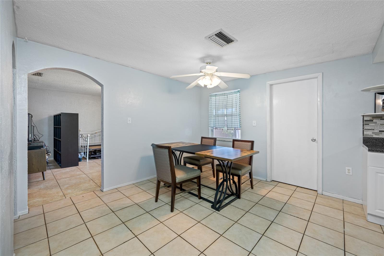 Image 10 of 33 For 10038 Brunswick Lane