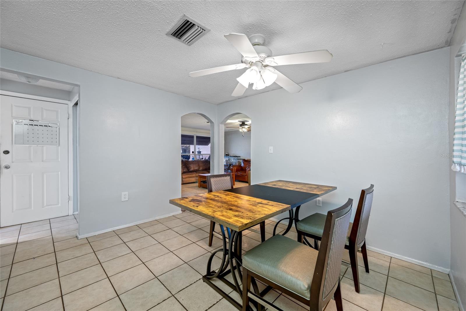 Image 11 of 33 For 10038 Brunswick Lane