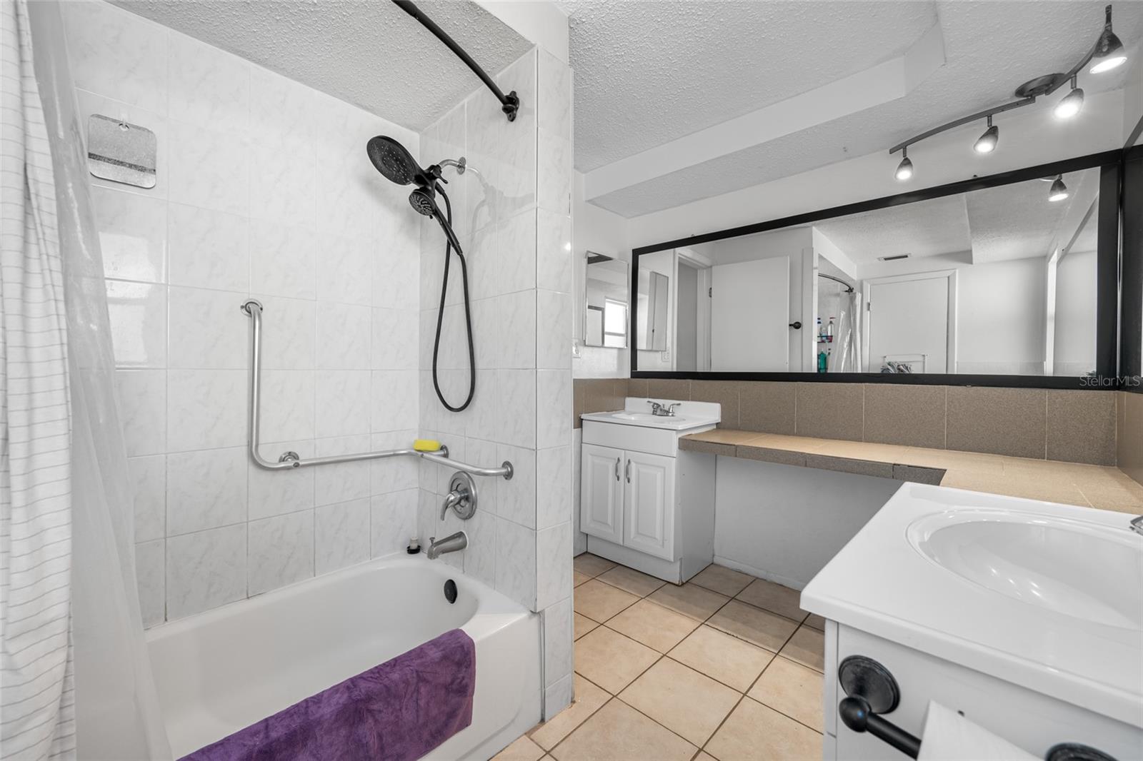 Image 20 of 33 For 10038 Brunswick Lane