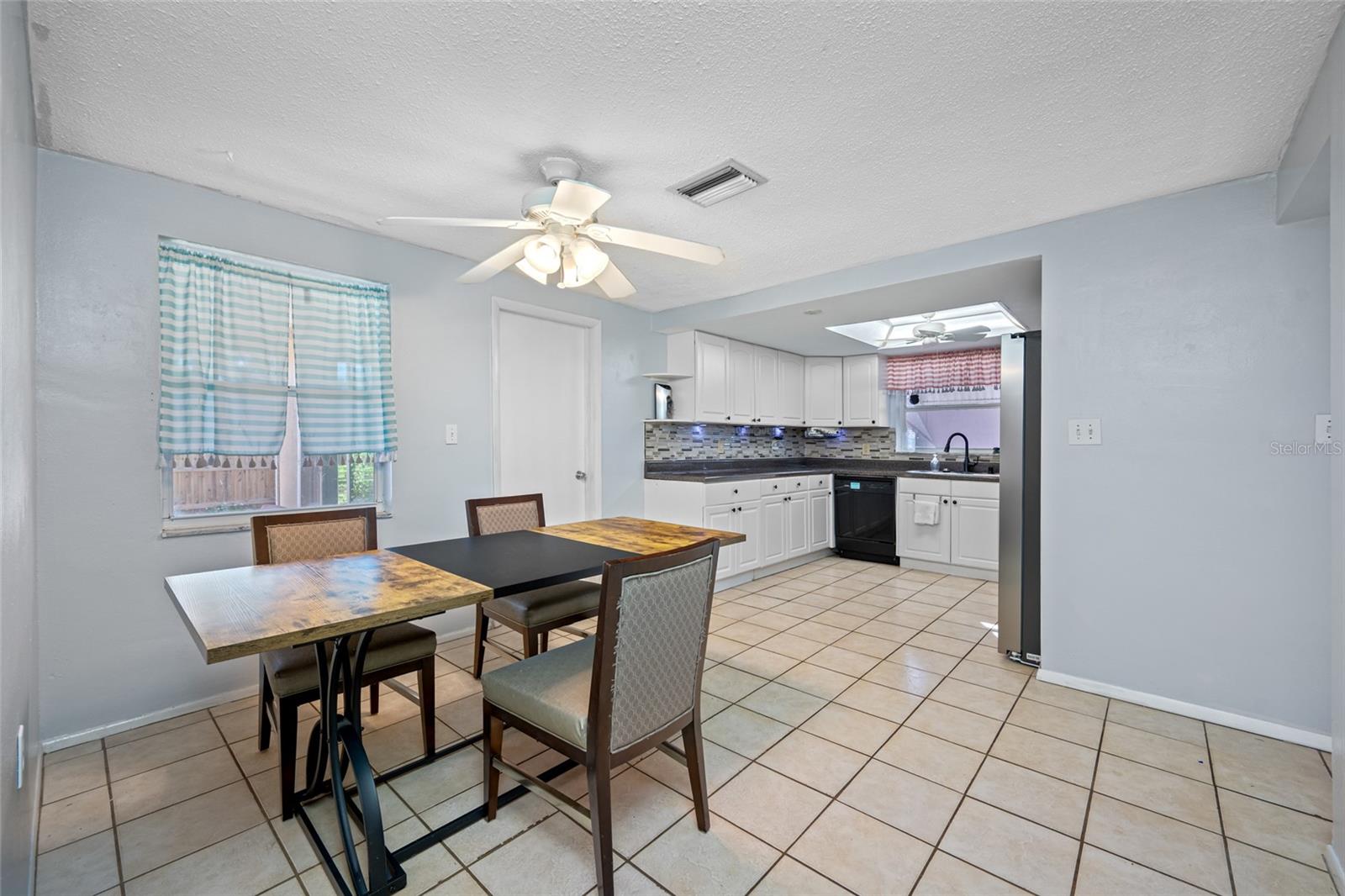 Image 9 of 33 For 10038 Brunswick Lane