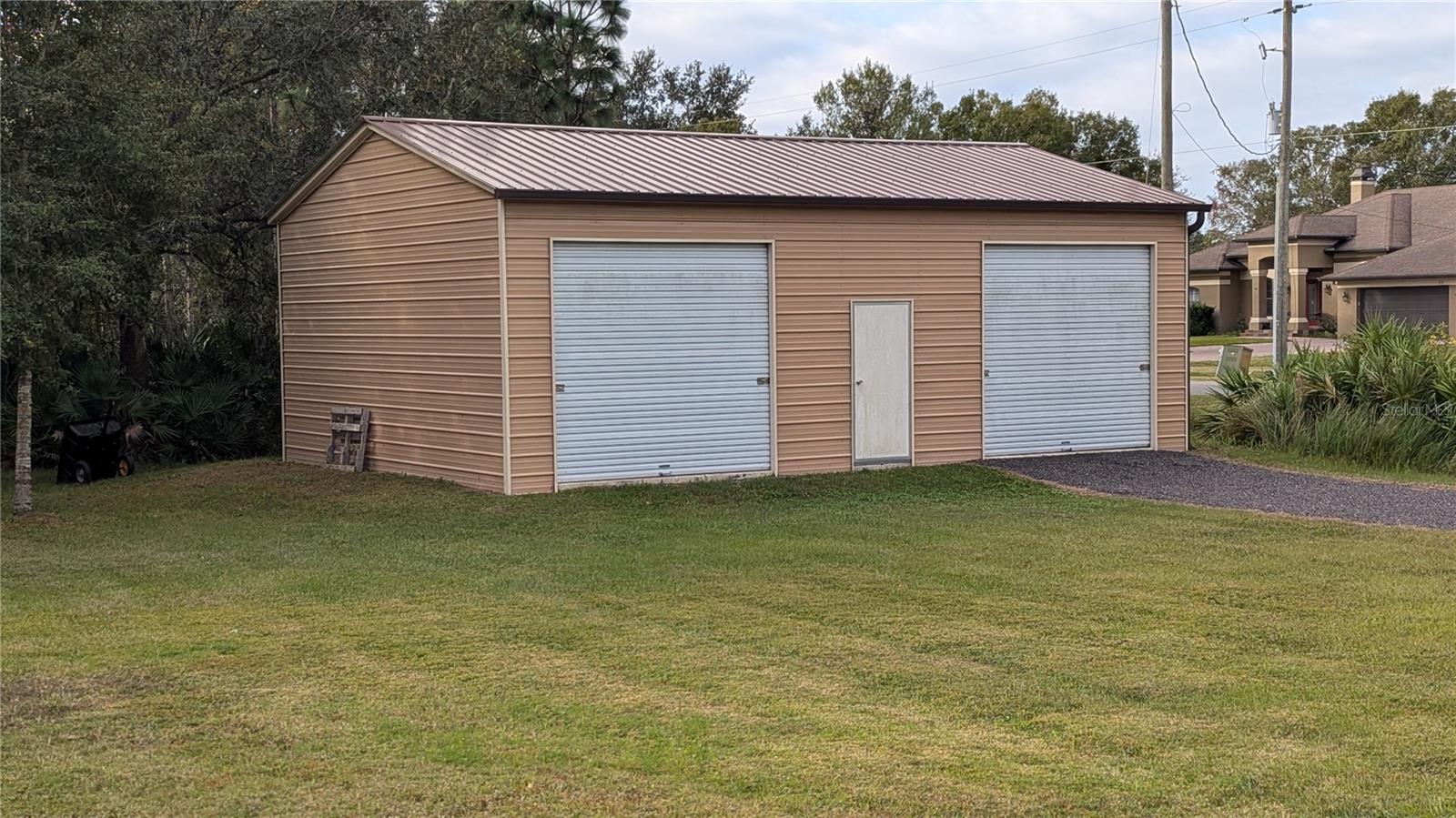 Image 18 of 33 For 3509 Coronet Avenue