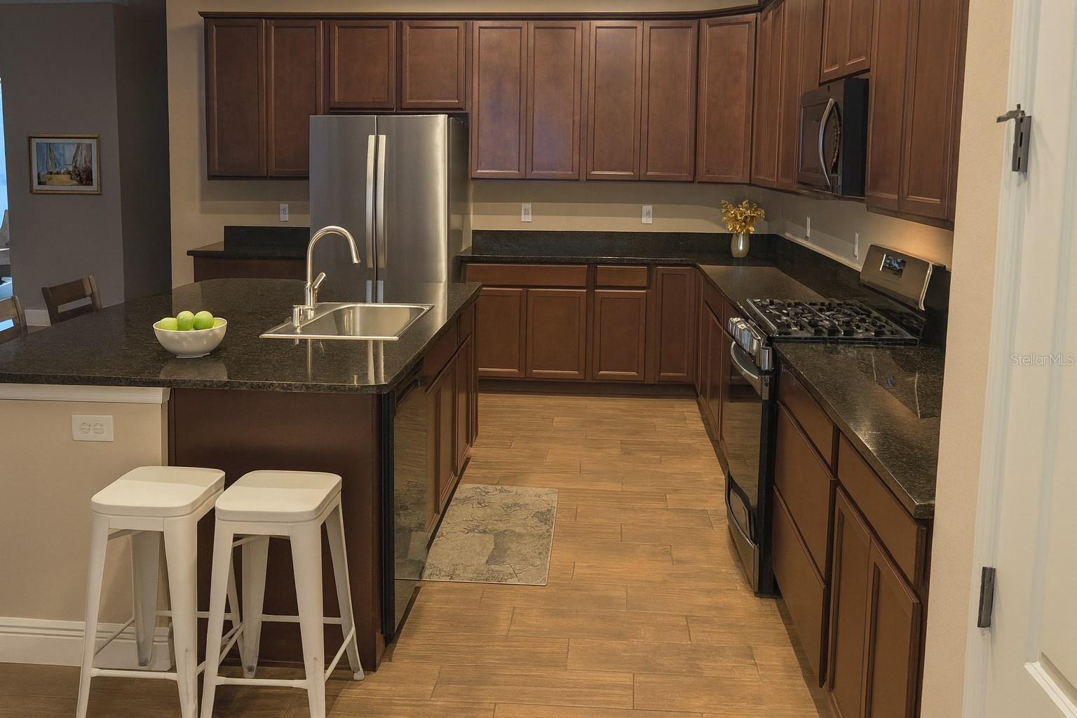 Image 29 of 33 For 3509 Coronet Avenue