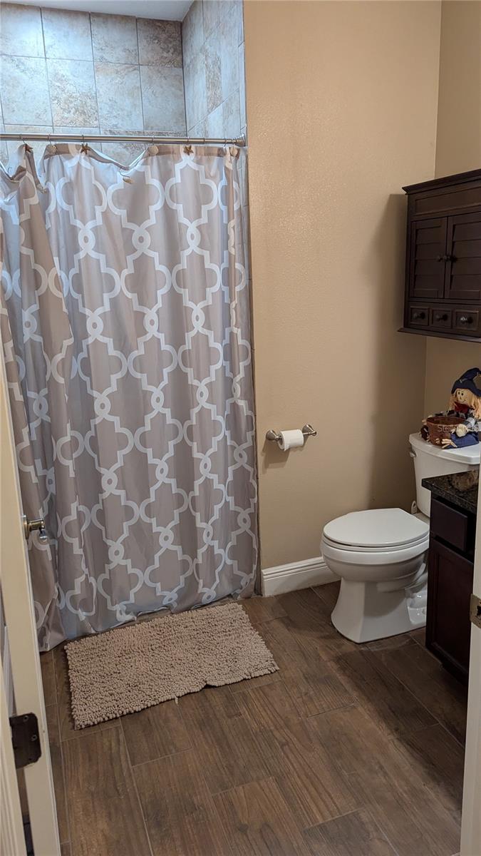 Image 31 of 33 For 3509 Coronet Avenue