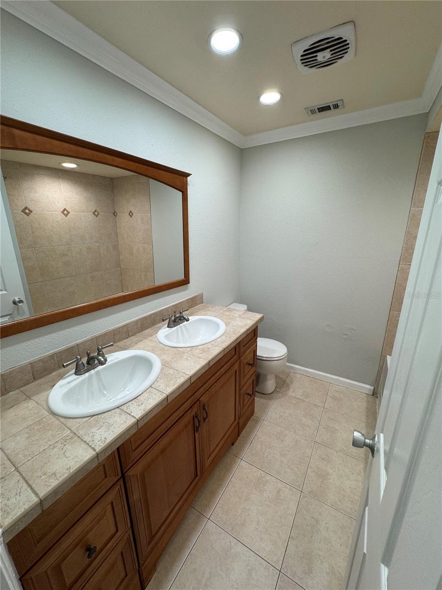 Image 12 of 15 For 1764 Thames Street